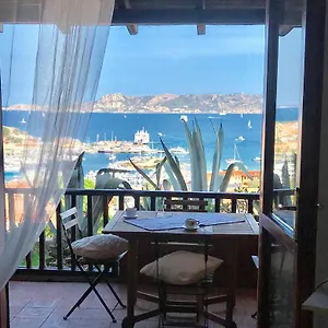 House , Palau Italien